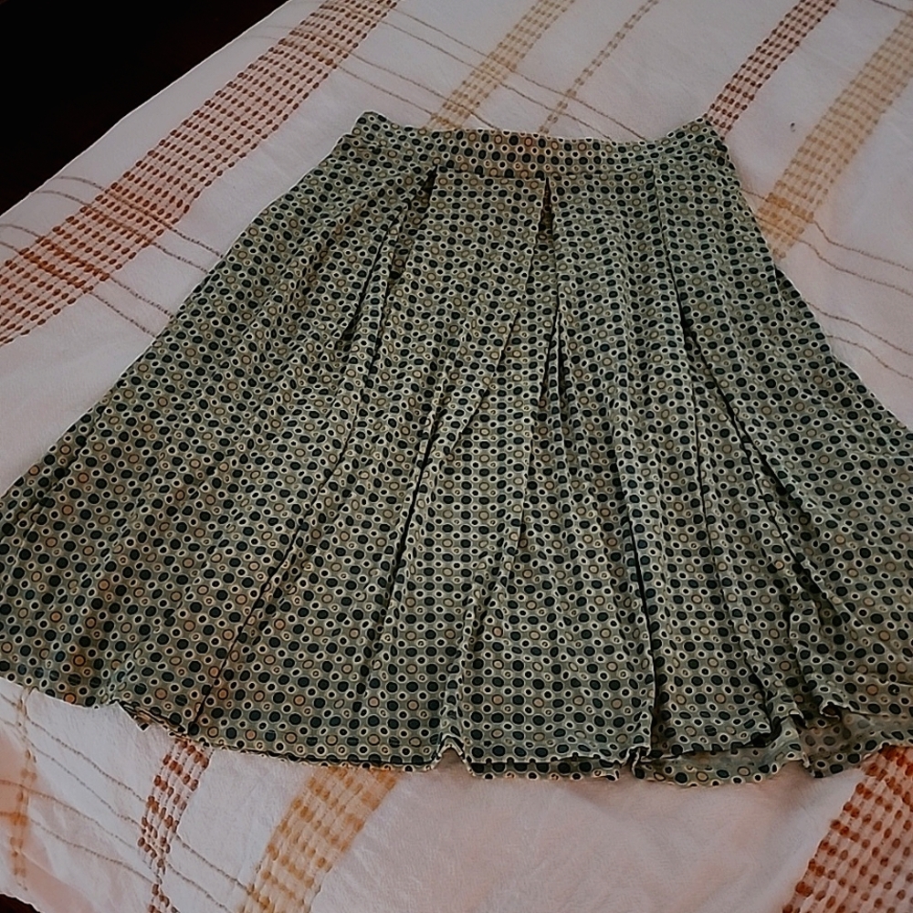 LuLaRoe knee length Pleated at waist